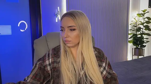 OhMyEmma's cam snapshot