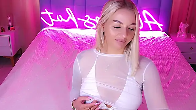 AllwaysHotJ's cam snapshot