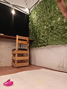 Isabellitasexi38 live sex cam