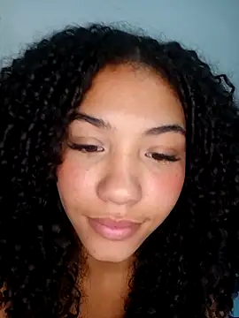 CurlyBitch's cam snapshot