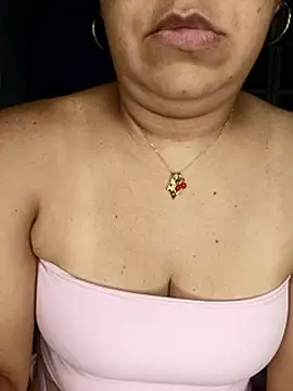 MilfTentasion's cam snapshot