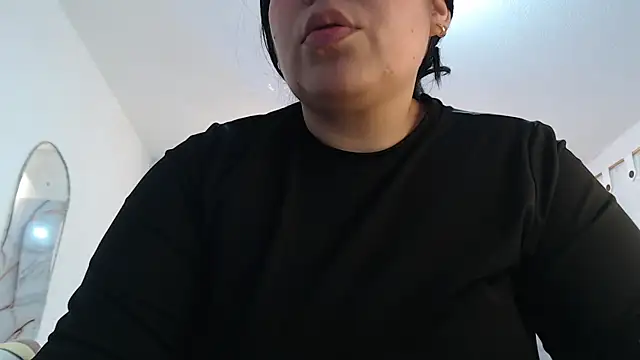 Ashley_Grahaam's cam snapshot