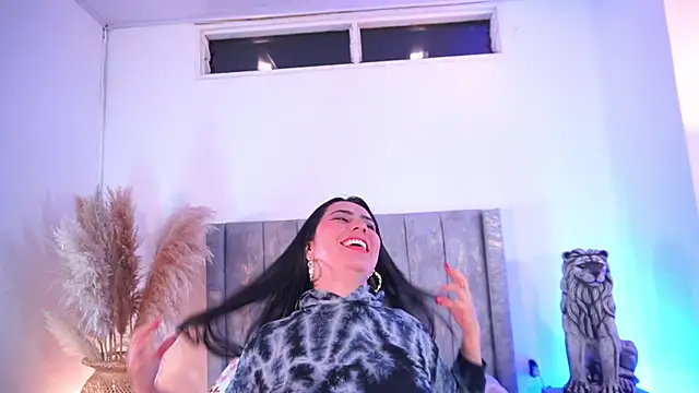 lara_giraldo's cam snapshot