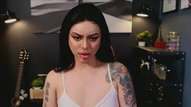 callmeLUNA live sex cam