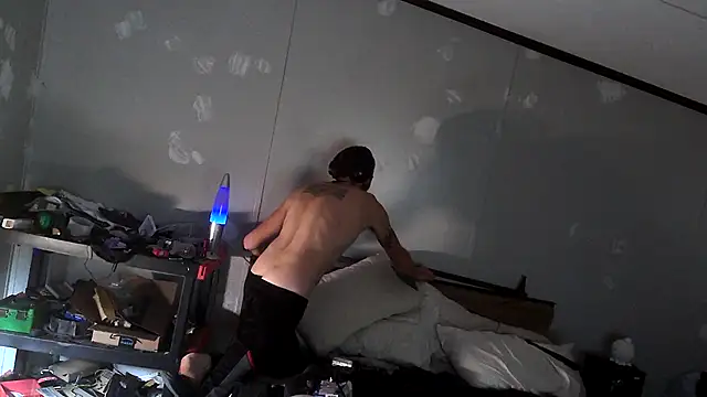 Bi_curious86's cam snapshot