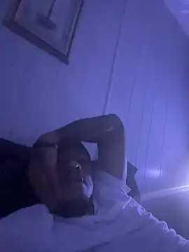 playboyy20's cam snapshot