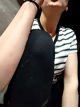 Sinejdk3's cam snapshot