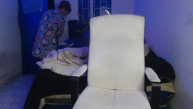 Antonella_borja live sex cam