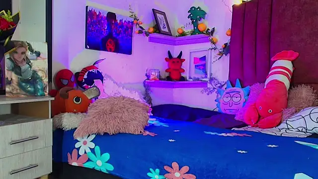 alisson_zafiro_'s cam snapshot