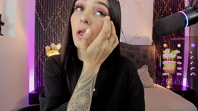 devlin_violett's cam snapshot