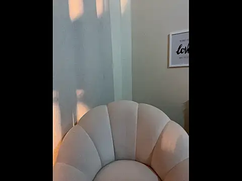 loolla_23's cam snapshot