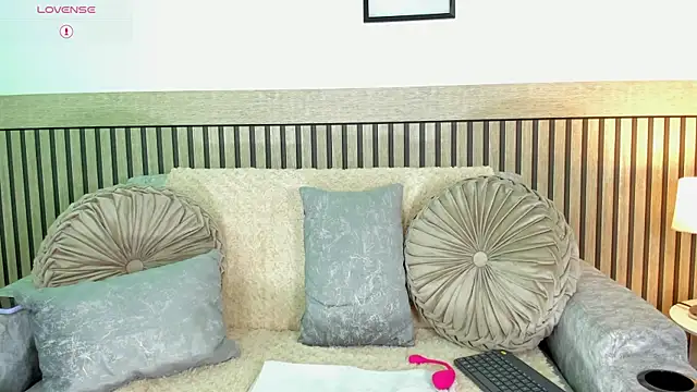 hanna_mils's cam snapshot