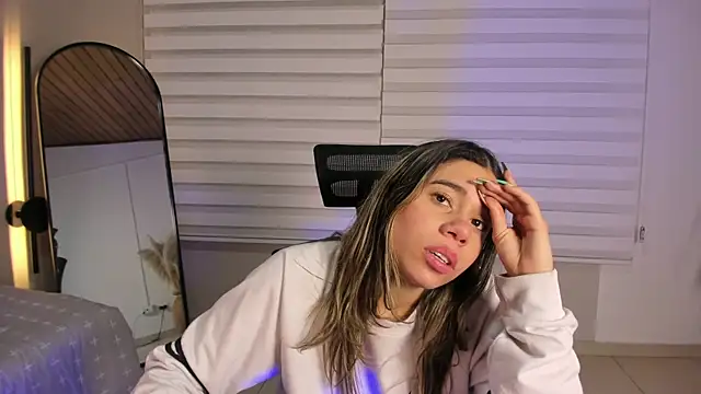 Rachell_criss's cam snapshot