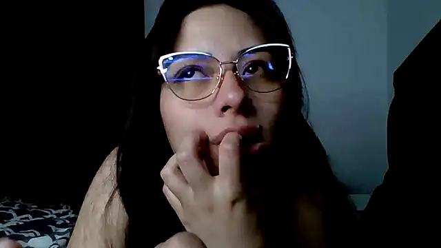 sara_gomez1_'s cam snapshot