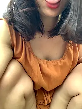 zhizhinaigai's cam snapshot