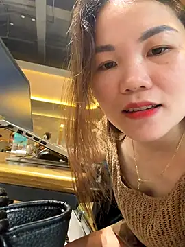 Emily_9xx live sex cam