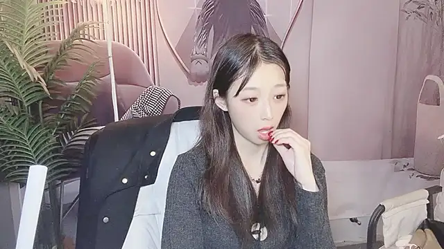 QY-FAIRY live sex cam