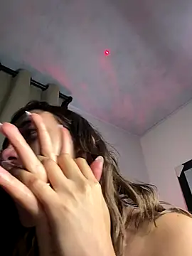 Iris_lee live sex cam