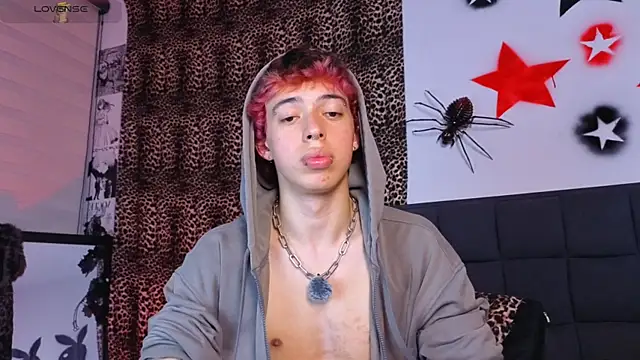 Otter_Star live sex cam