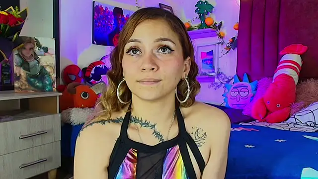 alisson_zafiro_'s cam snapshot