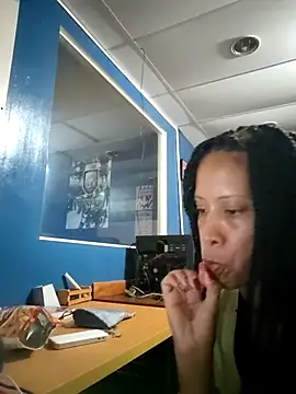 isaachot26's web cam