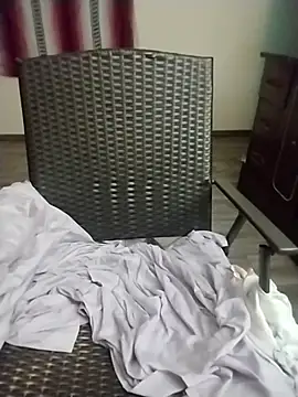 LacyLaurent's cam snapshot