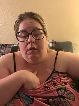 sexymommy1988's cam snapshot