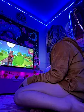 Cutiepiespanks's cam snapshot