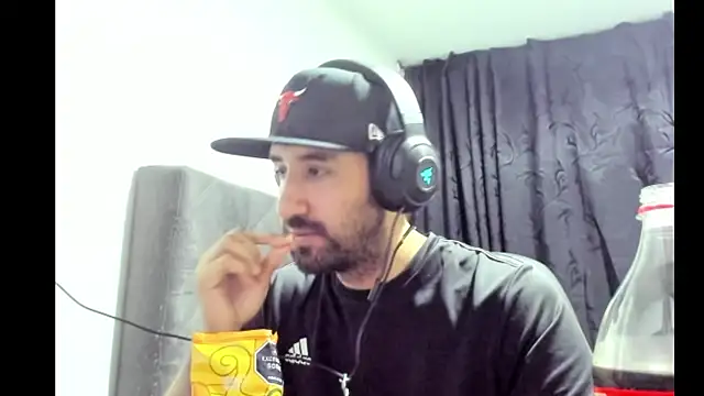 coolfriki's cam snapshot