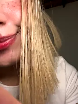 SweetBunnyGF live sex cam