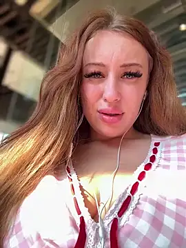 AndreaMood live sex cam