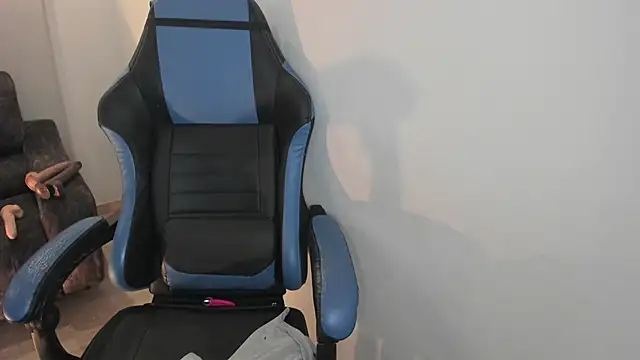 Scarbadgirl_ live sex cam