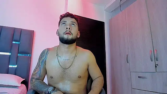 noah_corvelle's cam snapshot