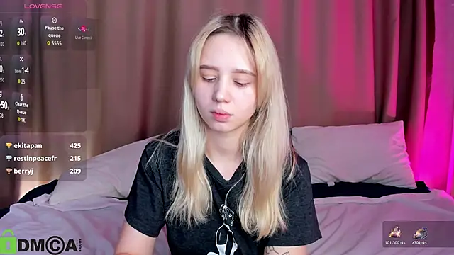 Valerie_Woods's cam snapshot