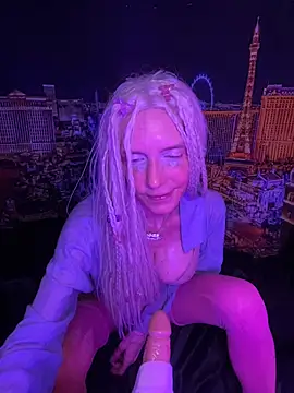 1NikiVegas's cam snapshot