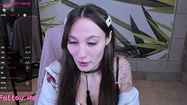 honeybuns_lizzy's cam snapshot