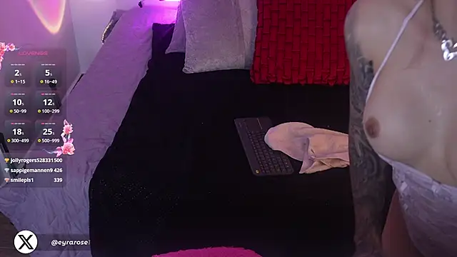 _Eyra live sex cam