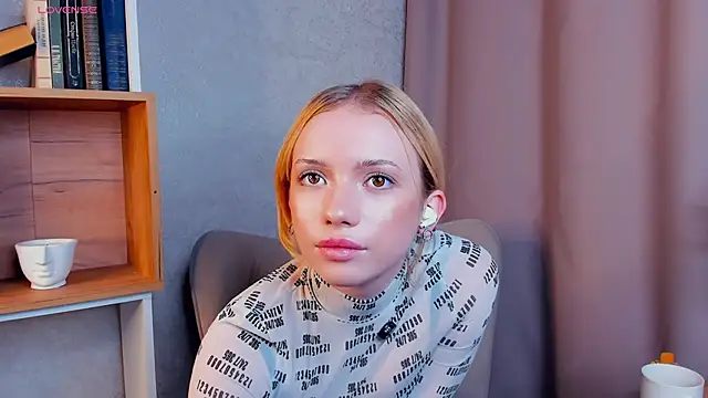 DoreenRuffner's cam snapshot