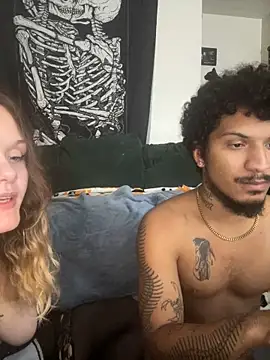 Starryluvvy23 live sex cam