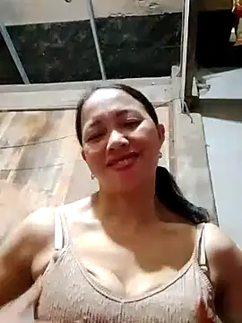 TRIEUTRIEU20's cam snapshot