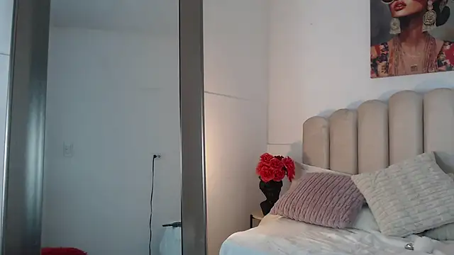 isa_bigassx's cam snapshot