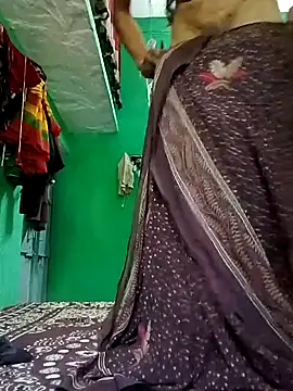 nainshilodhi28's cam snapshot