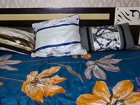 Sexy-Monaa2002's cam snapshot