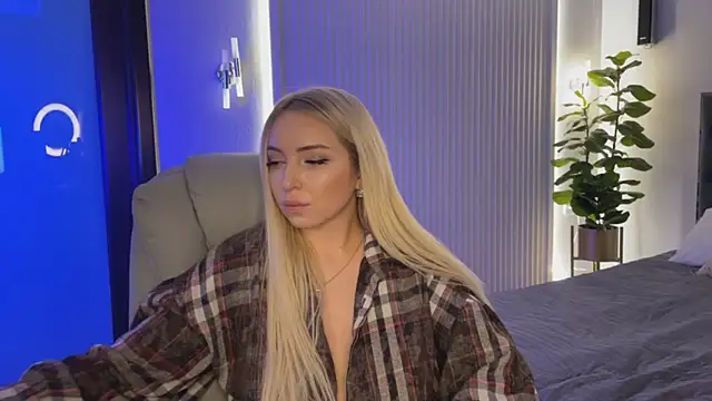 OhMyEmma's cam snapshot