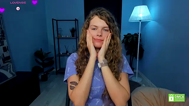 RayaNenlia's cam snapshot