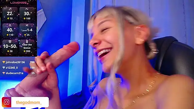 peyton_golden1's cam snapshot