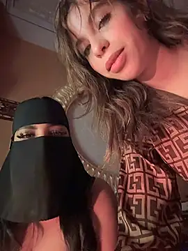 Queentaraf999 live sex cam