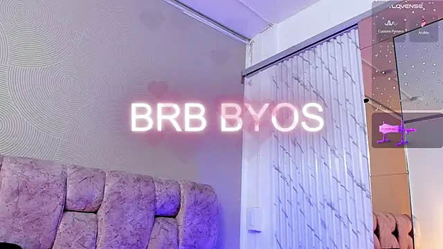 Emilyboobss's cam snapshot