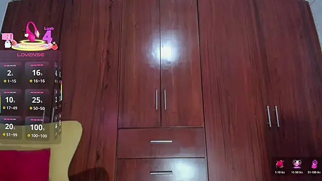 carly_grasso's cam snapshot