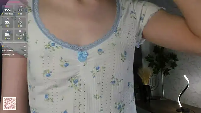 MariellaGrosclaude's cam snapshot